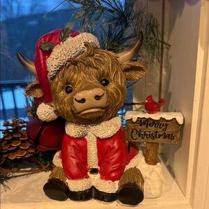 New Festive Highland Cow Christmas Figurine